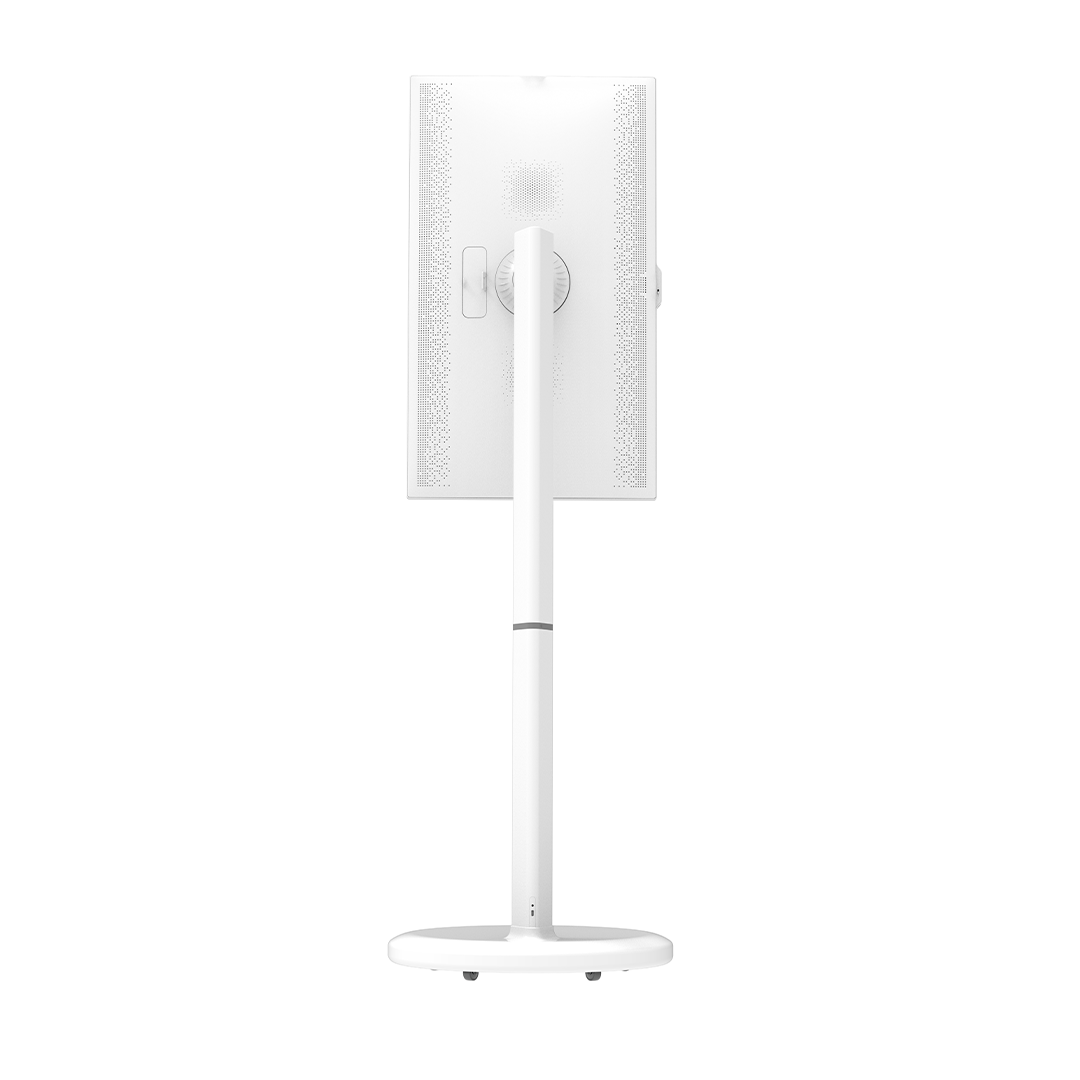 iEngage 32' 4K Android 13 Touch Screen-4K- With Built-In Camera (15000Mah) (Wifi) (8/128)